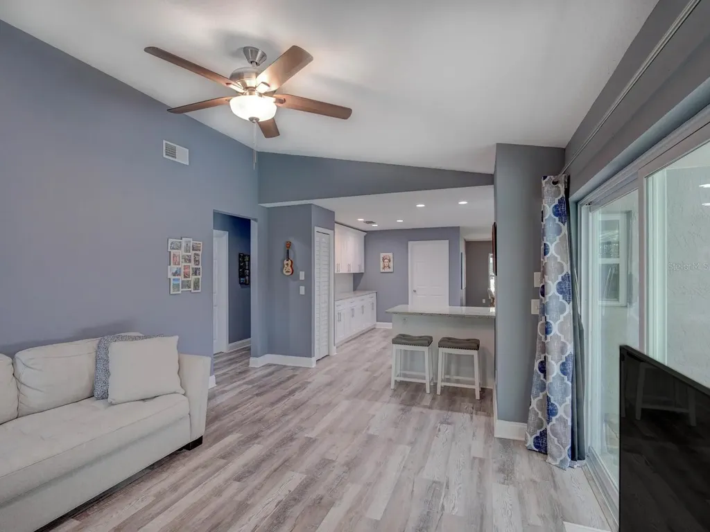 2988 Pinewood Run Palm Harbor FL 34684