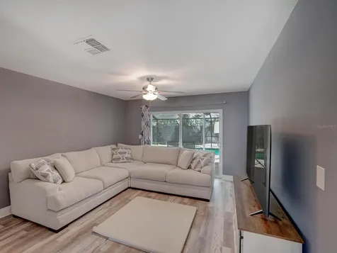 2988 Pinewood Run Palm Harbor FL 34684