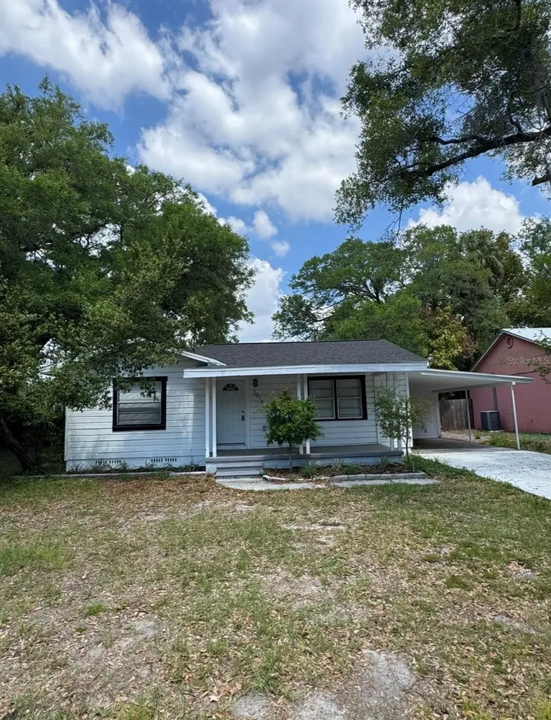 2016 E Clifton Street Tampa FL 33610