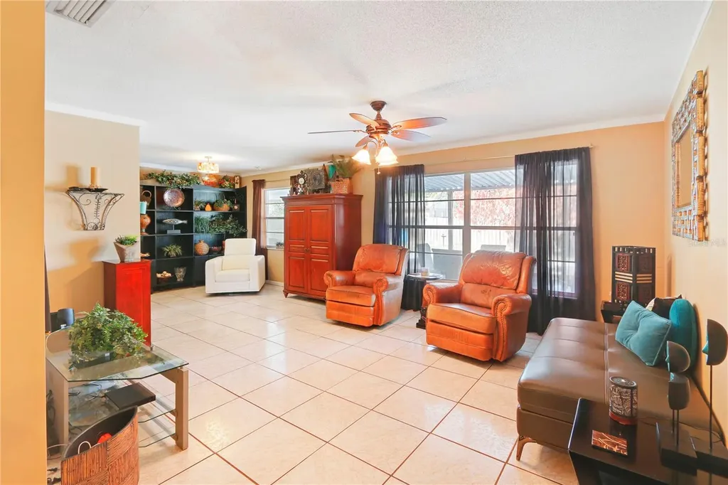 412 Majorca Avenue Altamonte Springs FL 32714