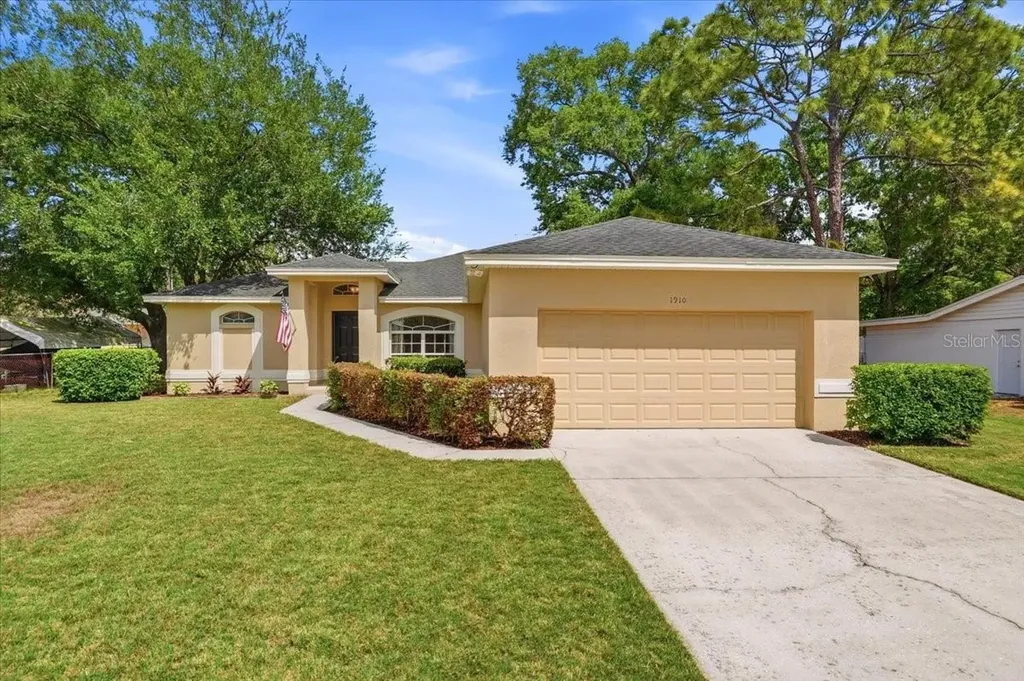 1910 John Arthur Way Lakeland FL 33803