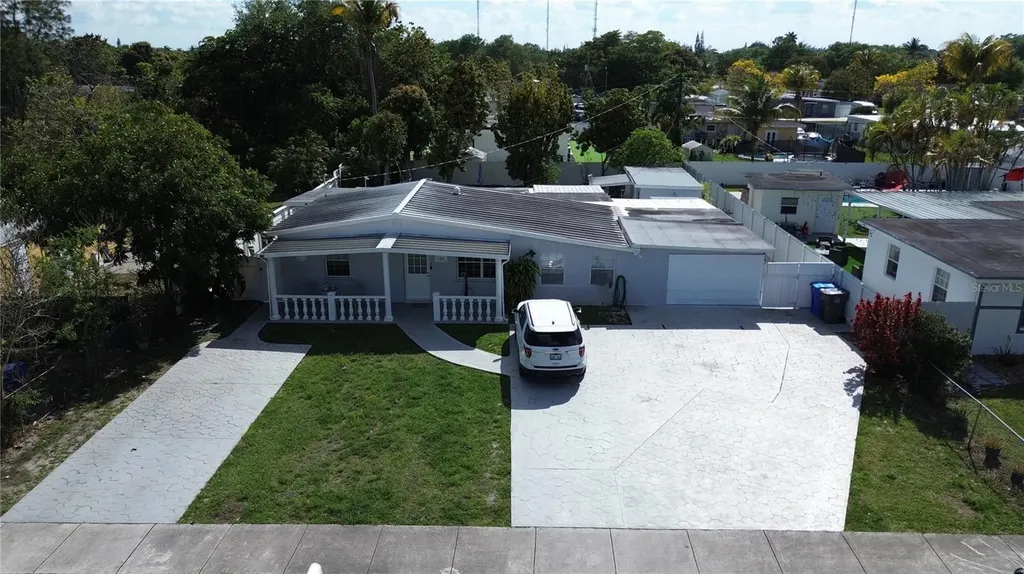 126 Miami Gardens Road West Park FL 33023