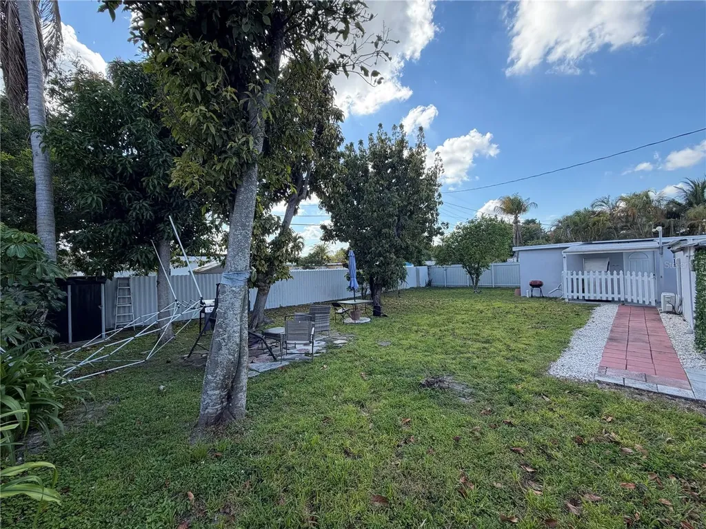 126 Miami Gardens Road West Park FL 33023