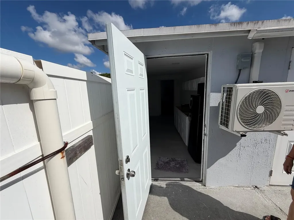 126 Miami Gardens Road West Park FL 33023
