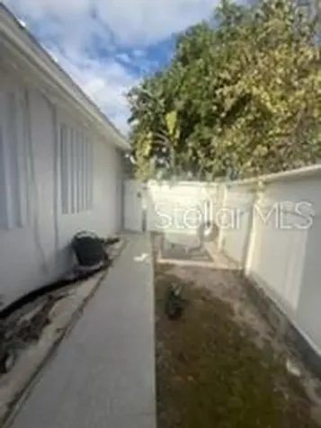 126 Miami Gardens Road West Park FL 33023