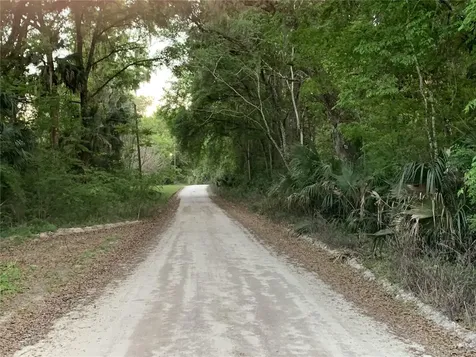 18111 N Us Highway 301 Citra FL 32113