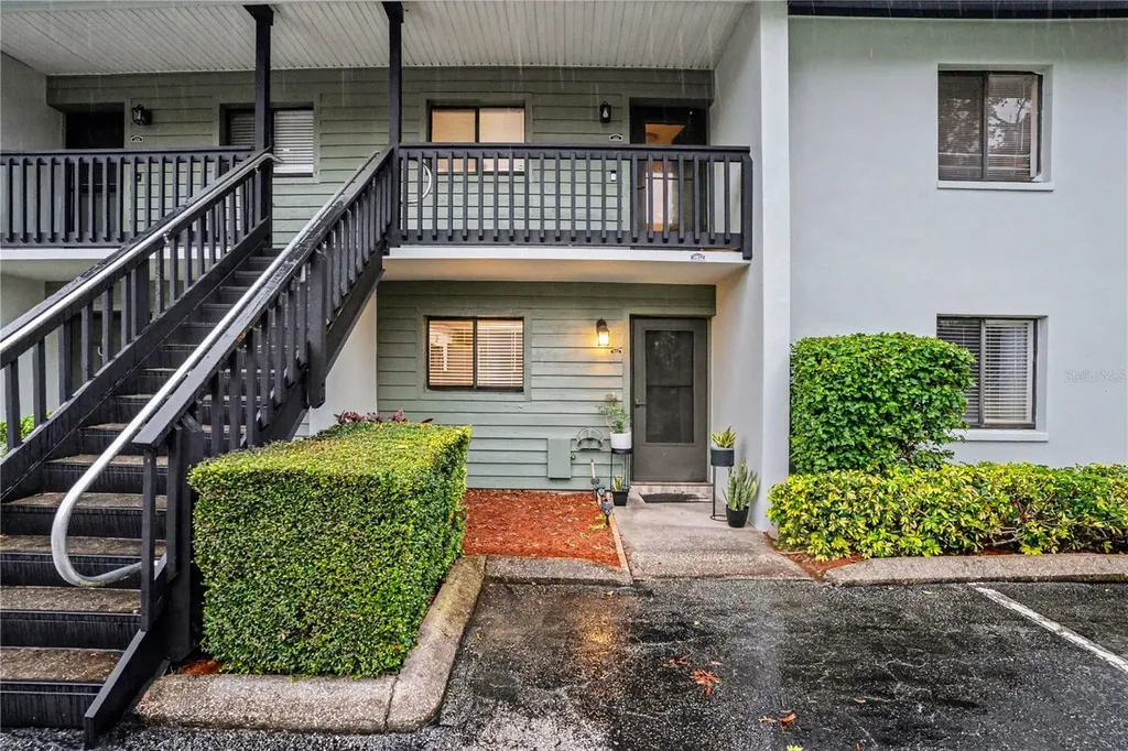 9802 Lombard Court Tampa FL 33618