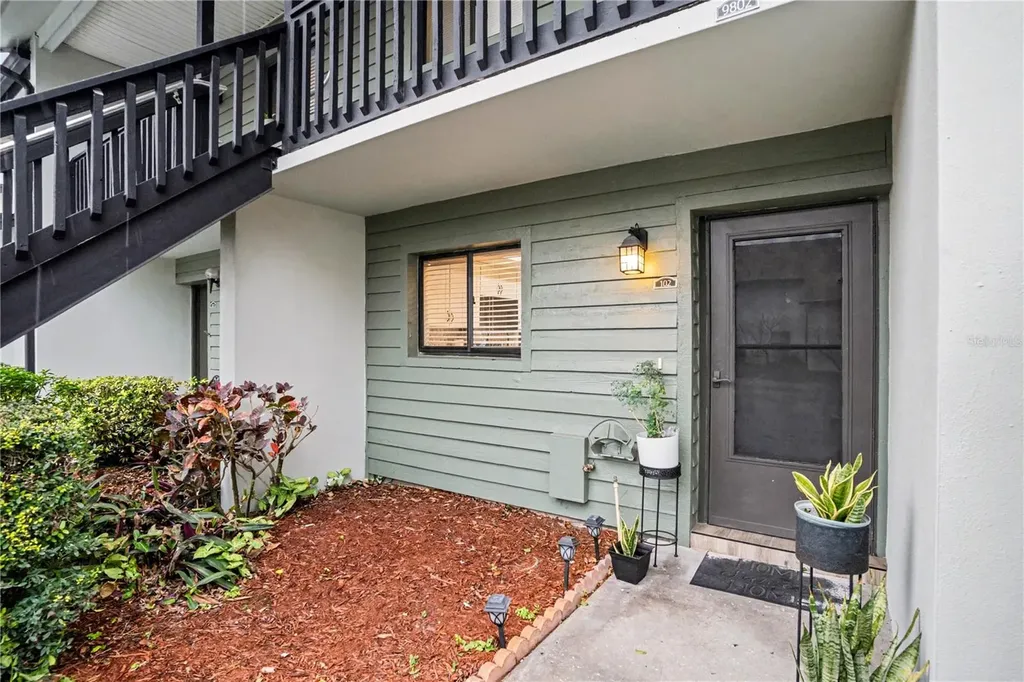 9802 Lombard Court Tampa FL 33618