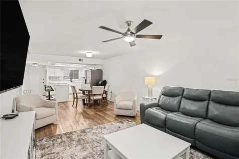 9802 Lombard Court Tampa FL 33618