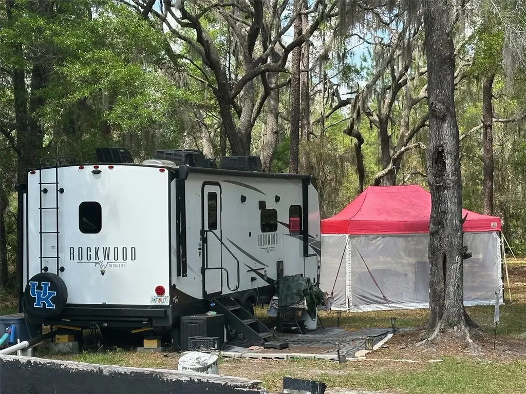 12501 SW Highway 200 Dunnellon FL 34432