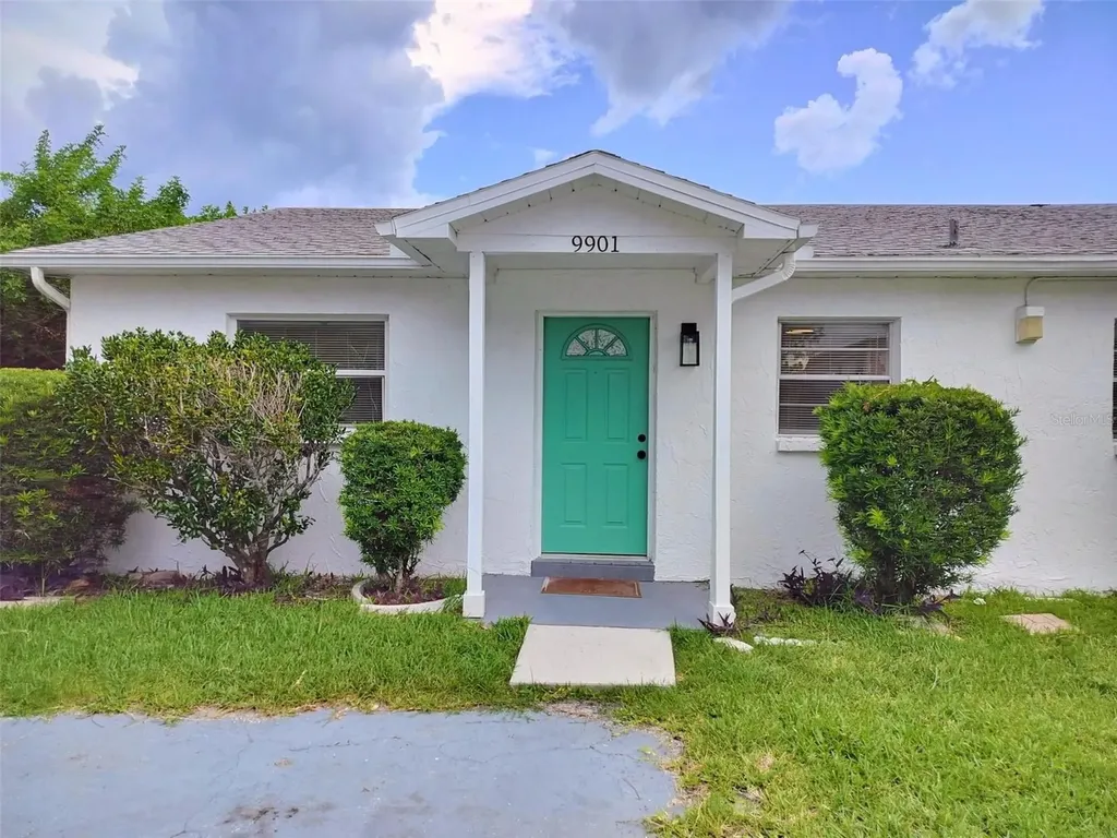 9901/9903 Grace Drive Port Richey FL 34668