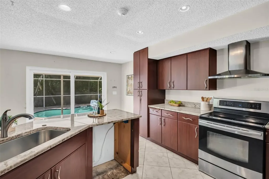 301 Tavernier Drive Oldsmar FL 34677