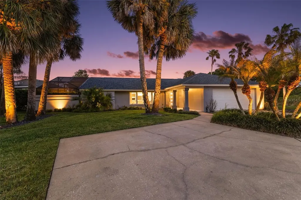 28828 Beauclaire Drive Tavares FL 32778