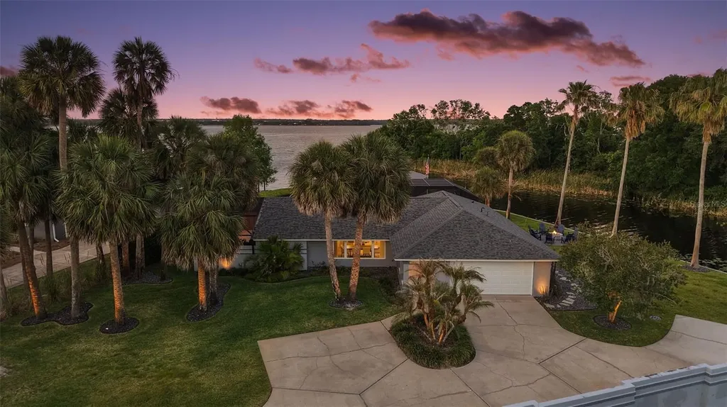 28828 Beauclaire Drive Tavares FL 32778