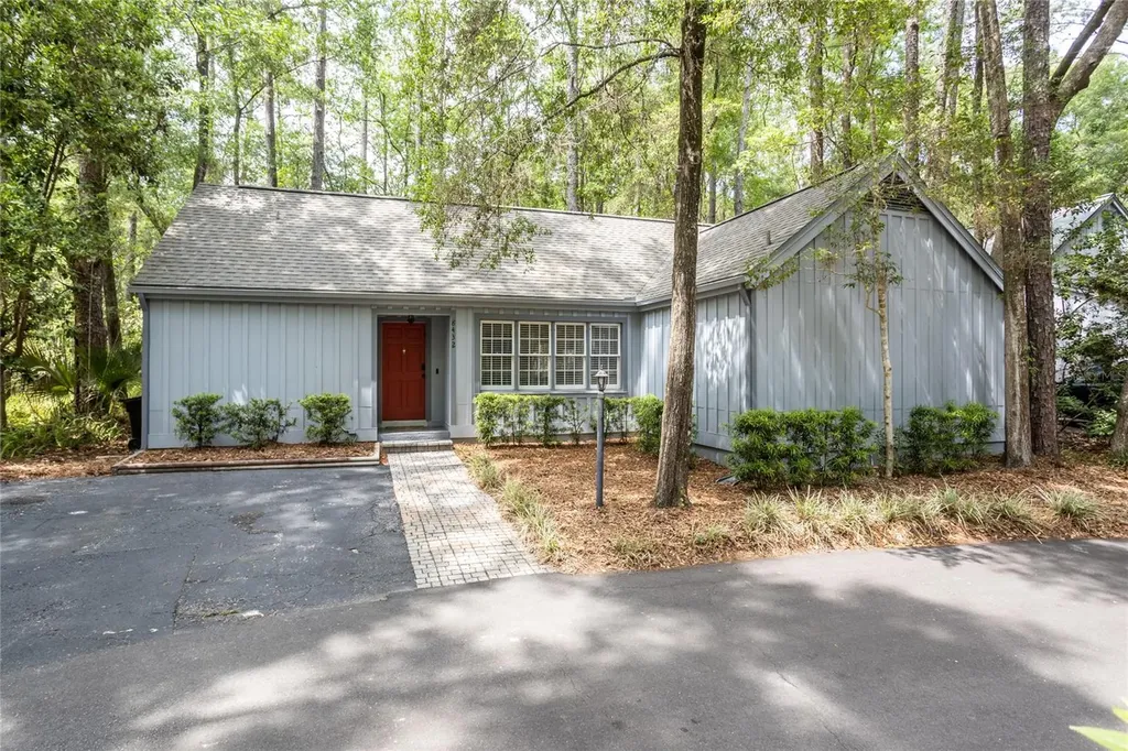 8432 SW 46 Road Gainesville FL 32608