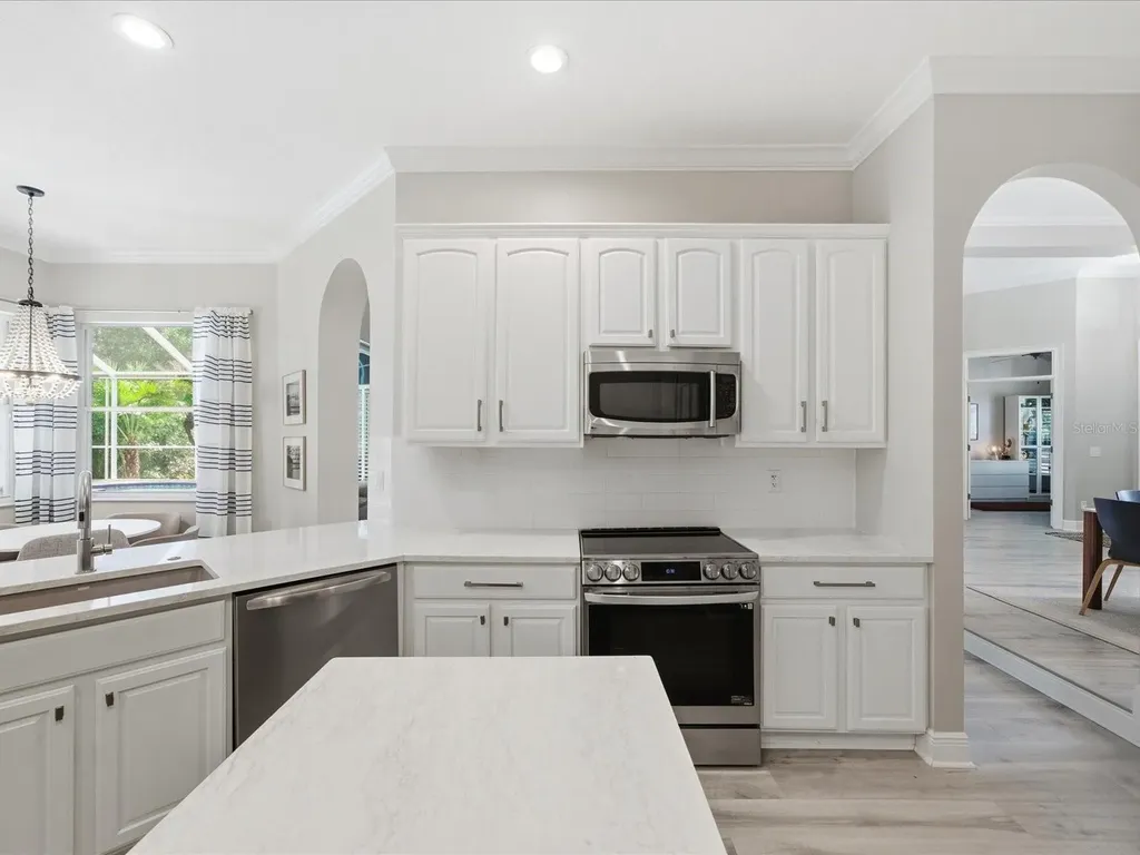 18931 Chaville Road Lutz FL 33558