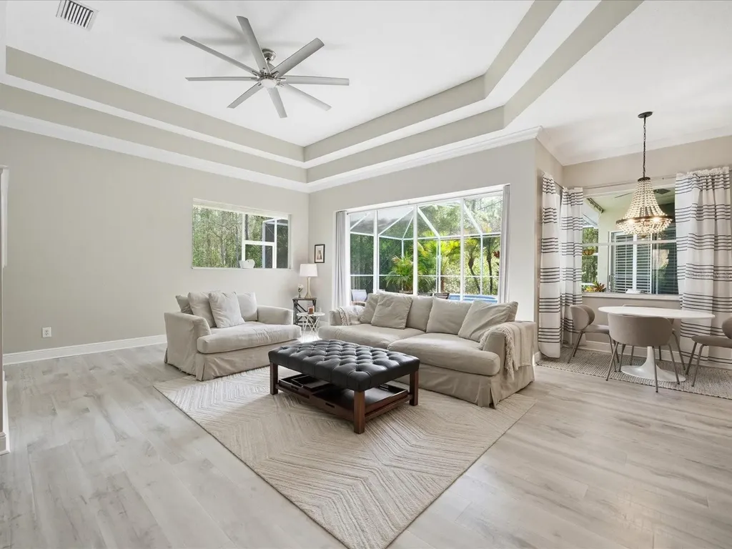 18931 Chaville Road Lutz FL 33558
