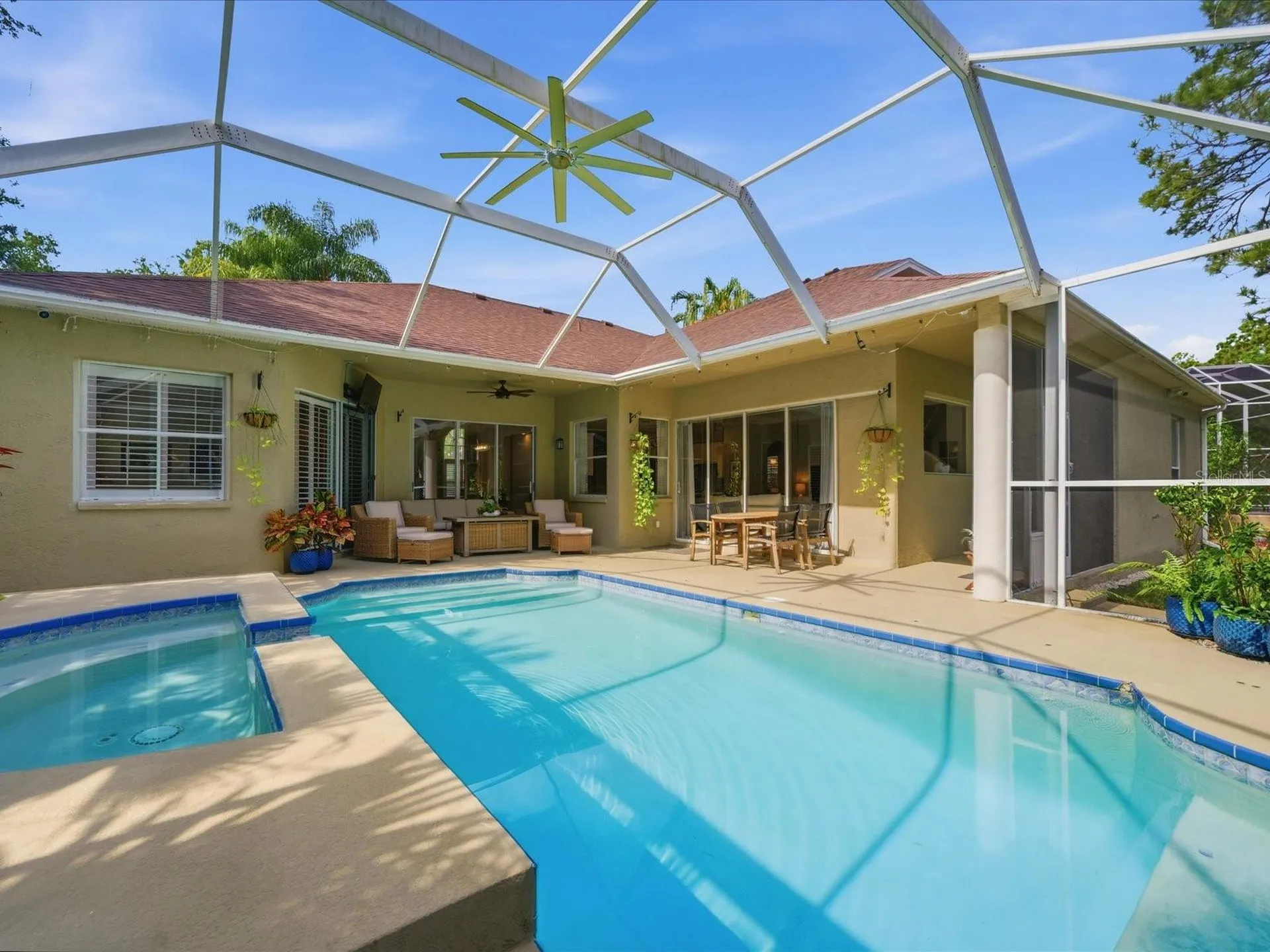 18931 Chaville Road Lutz FL 33558