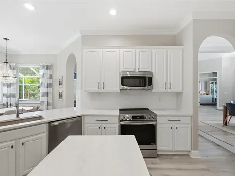 18931 Chaville Road Lutz FL 33558