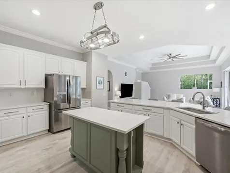 18931 Chaville Road Lutz FL 33558