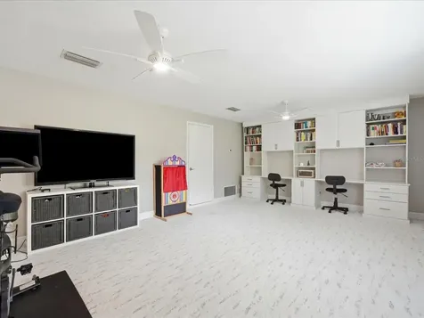 18931 Chaville Road Lutz FL 33558