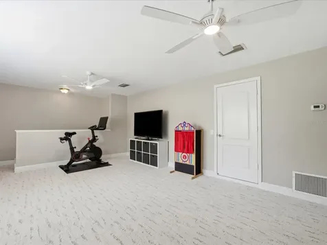 18931 Chaville Road Lutz FL 33558