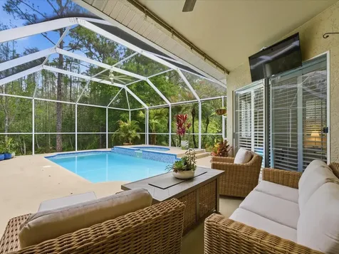 18931 Chaville Road Lutz FL 33558