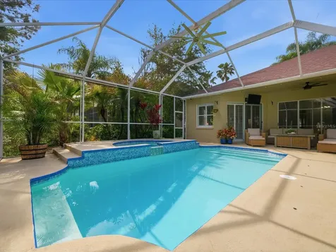 18931 Chaville Road Lutz FL 33558