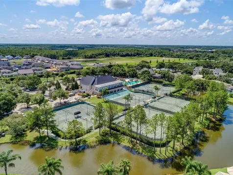 18931 Chaville Road Lutz FL 33558