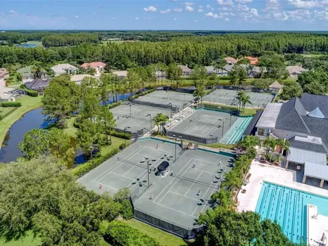18931 Chaville Road Lutz FL 33558