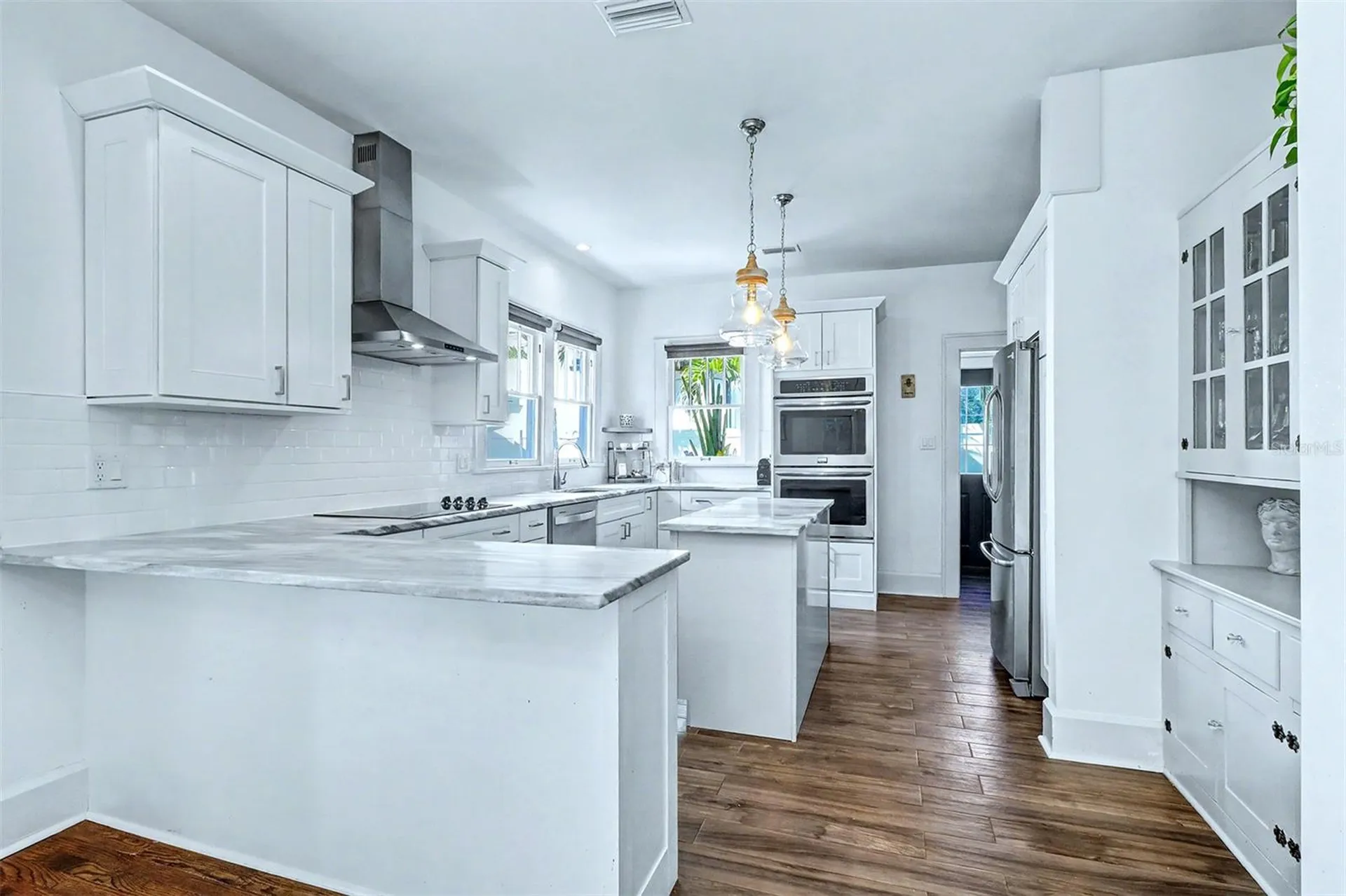 3218 7th Street N St Petersburg FL 33704