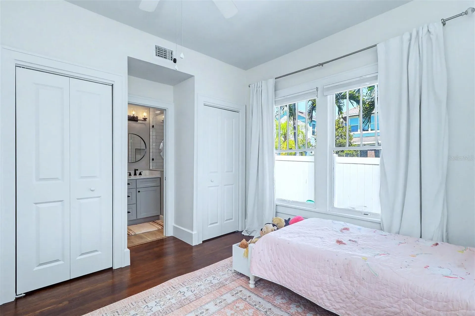 3218 7th Street N St Petersburg FL 33704