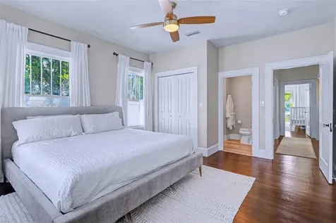 3218 7th Street N St Petersburg FL 33704