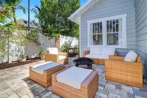 3218 7th Street N St Petersburg FL 33704
