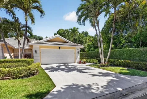 4047 Grove Point Road Palm Beach Gardens FL 33410