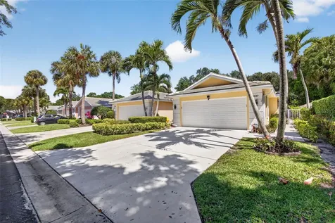 4047 Grove Point Road Palm Beach Gardens FL 33410