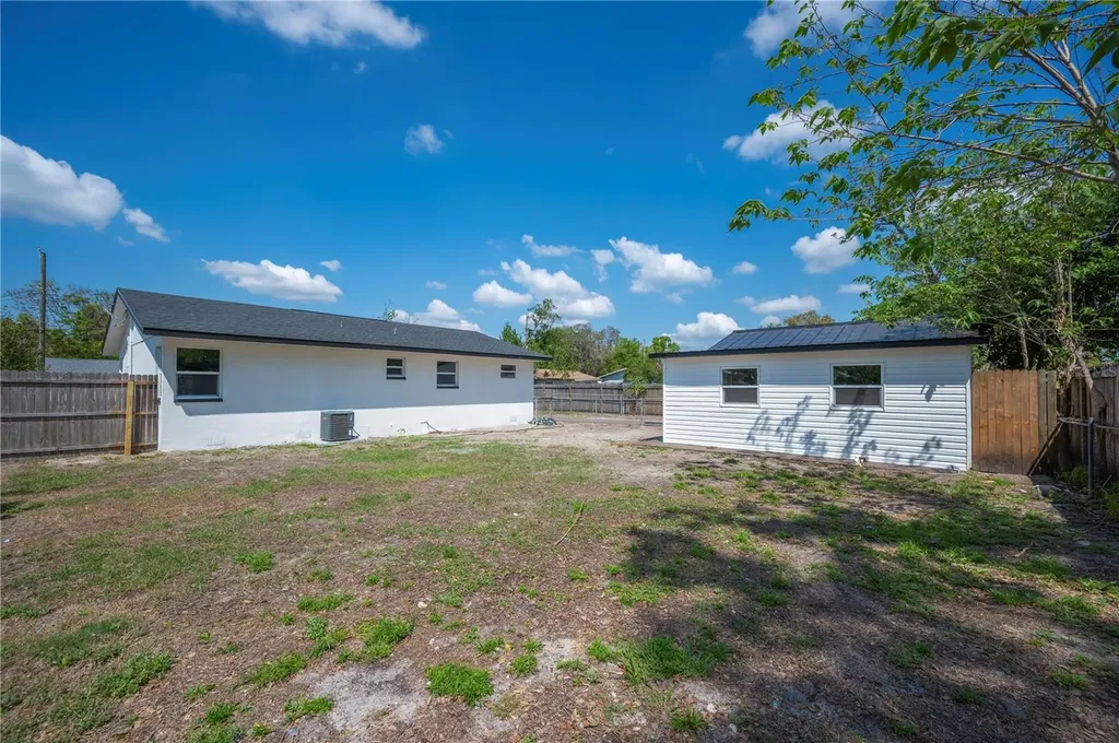 1215 El Camino Road Lakeland FL 33805