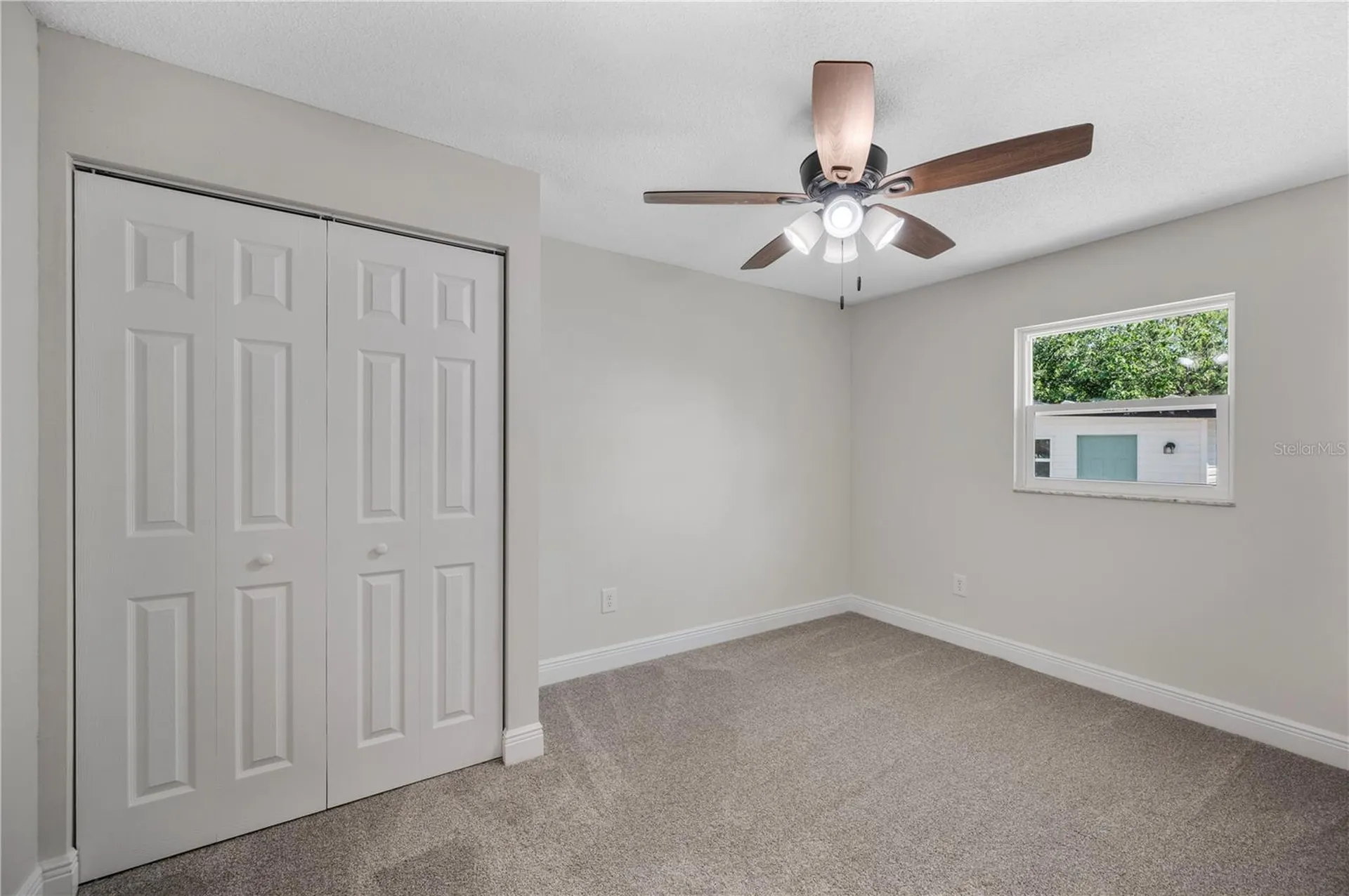 1215 El Camino Road Lakeland FL 33805