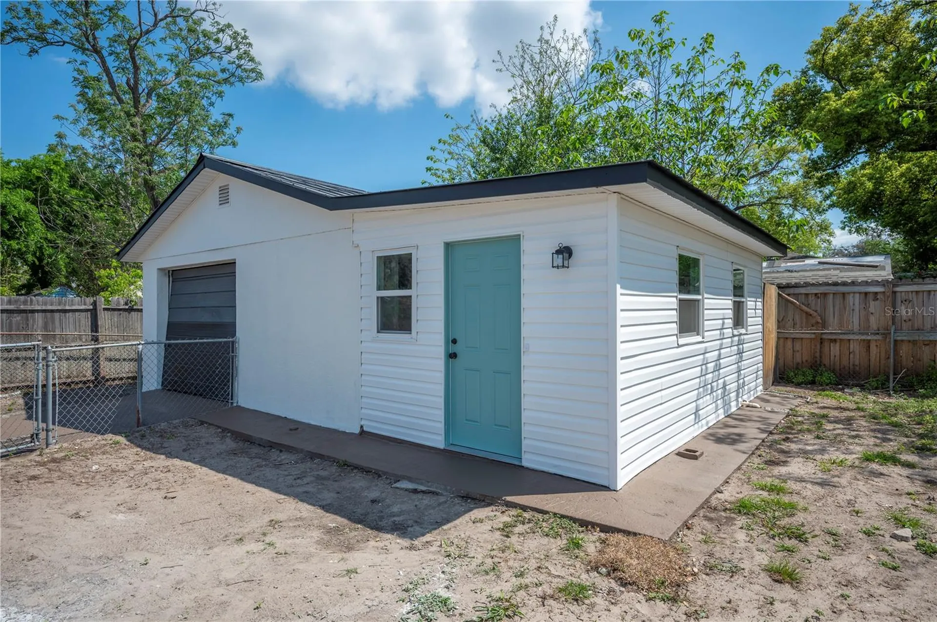 1215 El Camino Road Lakeland FL 33805