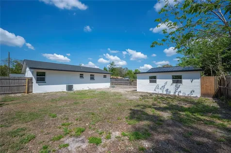 1215 El Camino Road Lakeland FL 33805