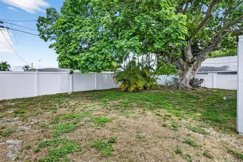 6827 80th Terrace N Pinellas Park FL 33781