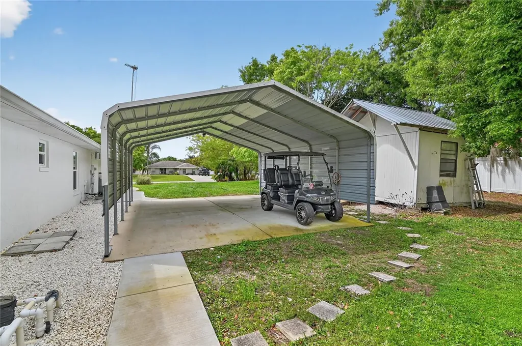 9441 Pinetree Drive Lake Wales FL 33898