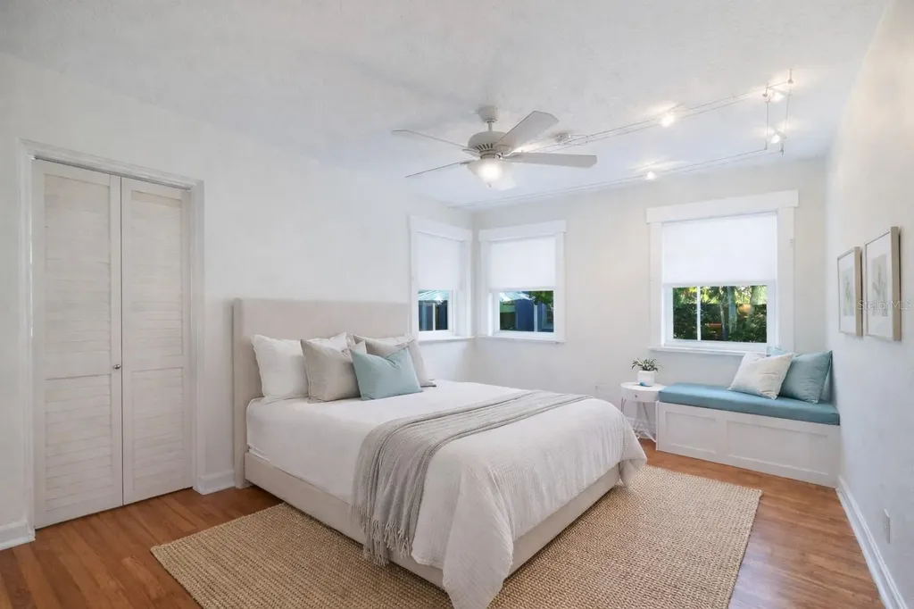 104 24th Street NW Bradenton FL 34205