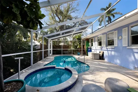 104 24th Street NW Bradenton FL 34205
