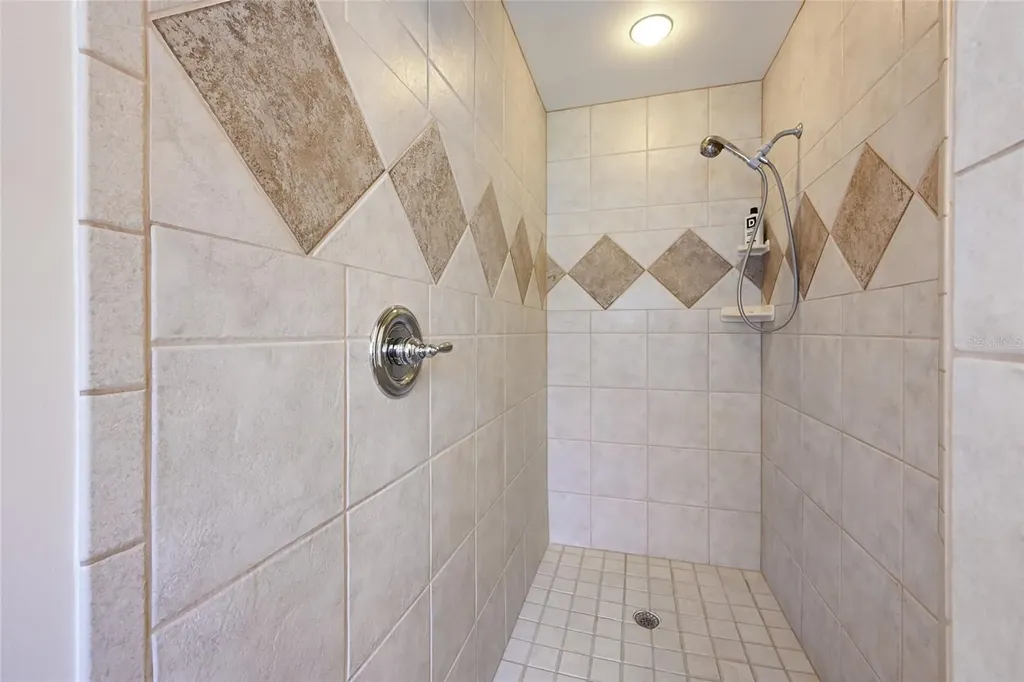 6912 7th Avenue Boulevard NW Bradenton FL 34209