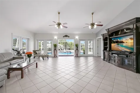 6912 7th Avenue Boulevard NW Bradenton FL 34209