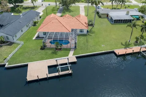 6912 7th Avenue Boulevard NW Bradenton FL 34209