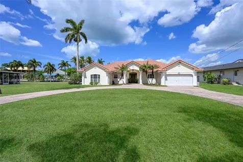 6912 7th Avenue Boulevard NW Bradenton FL 34209