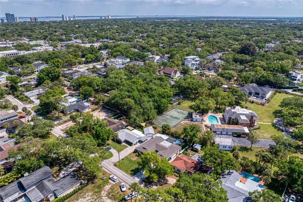 4512 W San Rafael Street Tampa FL 33629