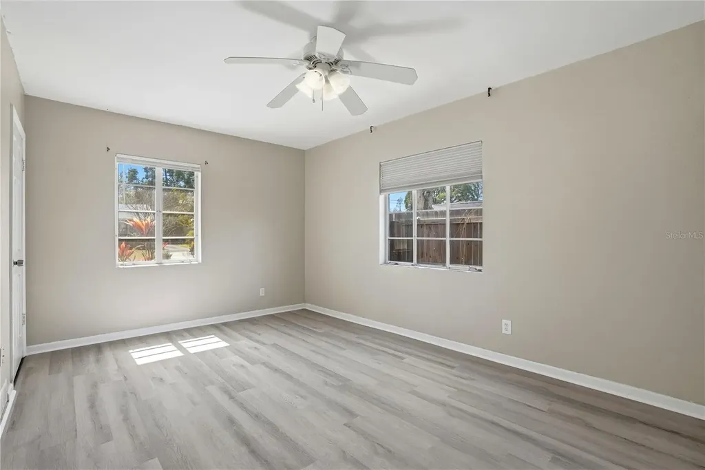 755 Alamanda Way S St Petersburg FL 33705